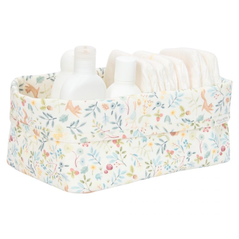 Cestino con prodotti igiene